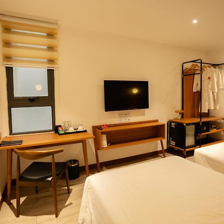 Majestic Premium Hotel Να Τρανγκ Εξωτερικό φωτογραφία