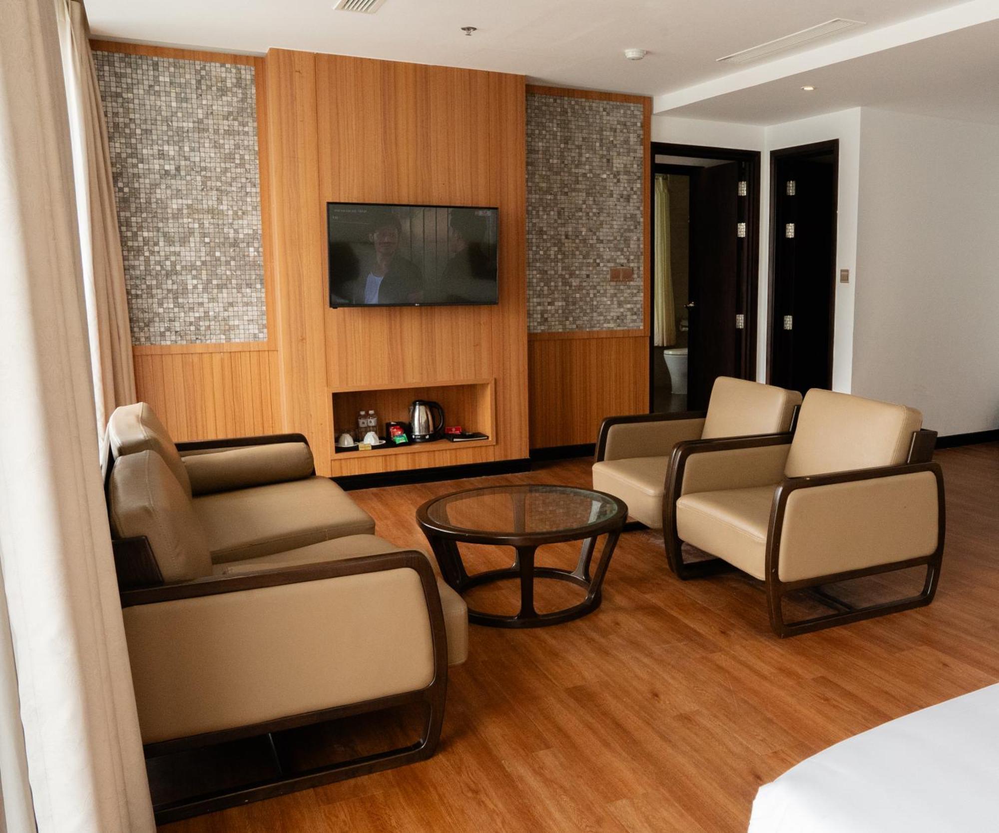 Majestic Premium Hotel Να Τρανγκ Εξωτερικό φωτογραφία
