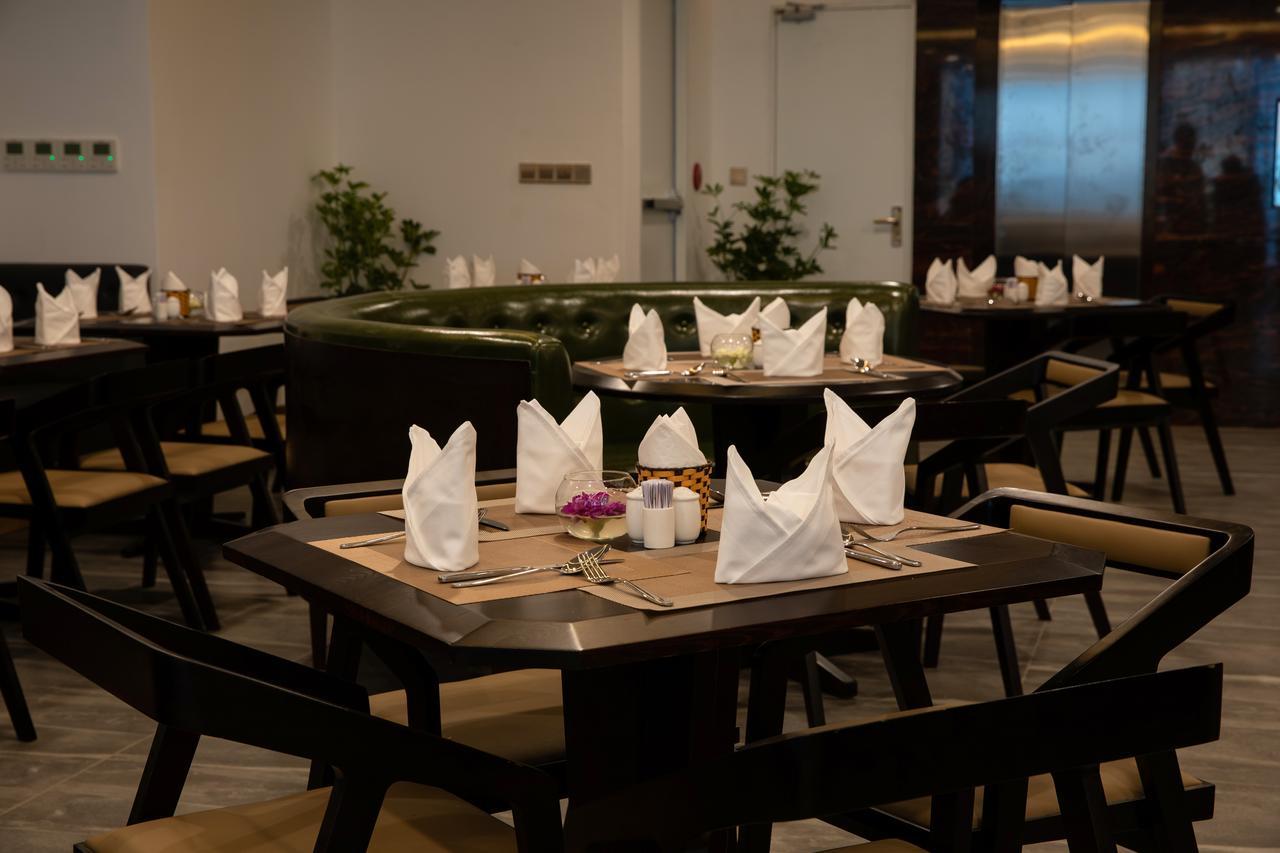 Majestic Premium Hotel Να Τρανγκ Εξωτερικό φωτογραφία