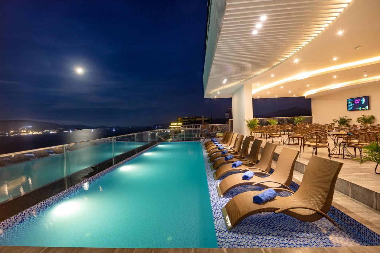 Majestic Premium Hotel Να Τρανγκ Εξωτερικό φωτογραφία
